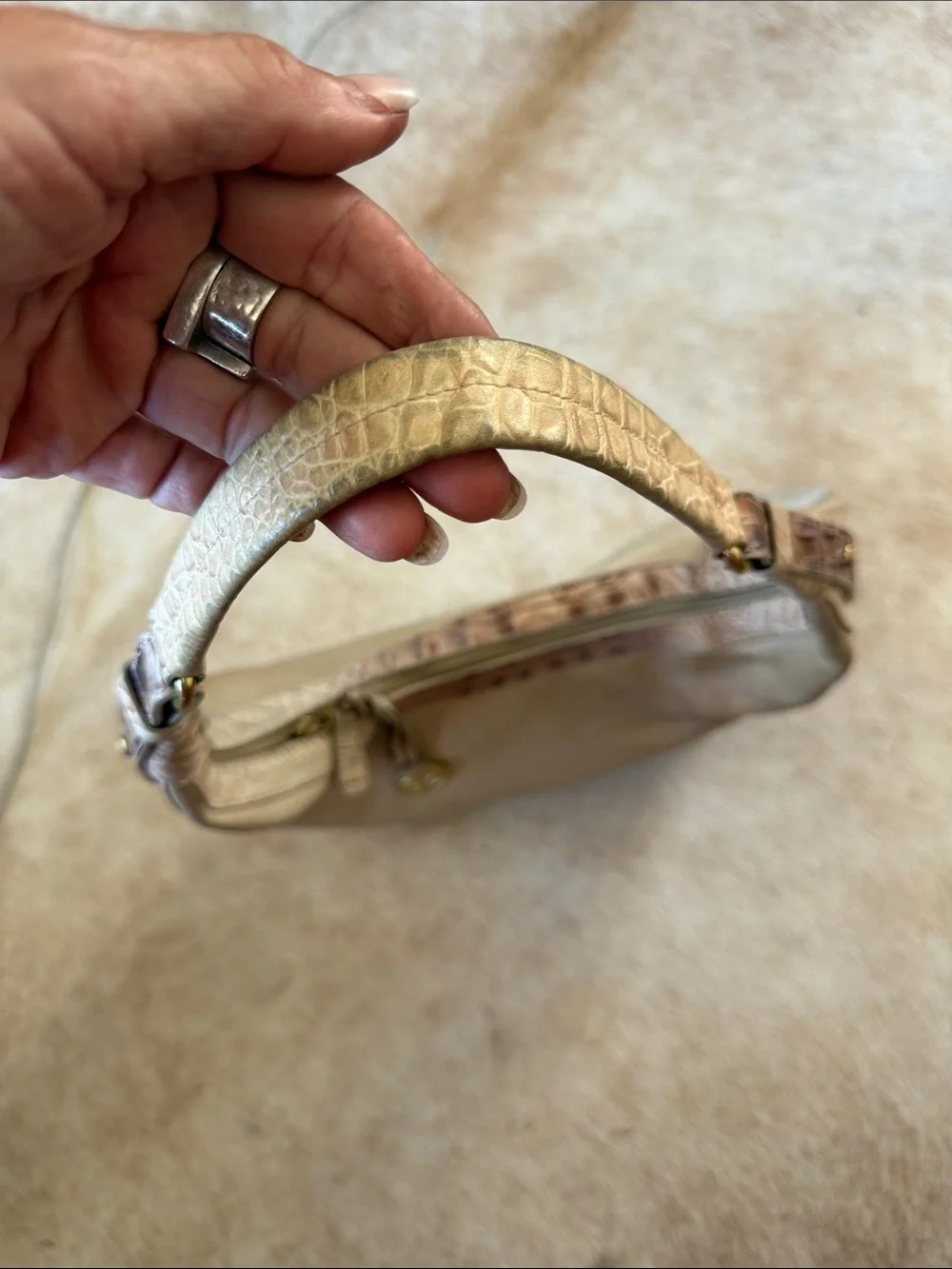 Vintage Brahmin Beige Leather Hobo Shoulder Bag Croc Trim Quiet Luxury